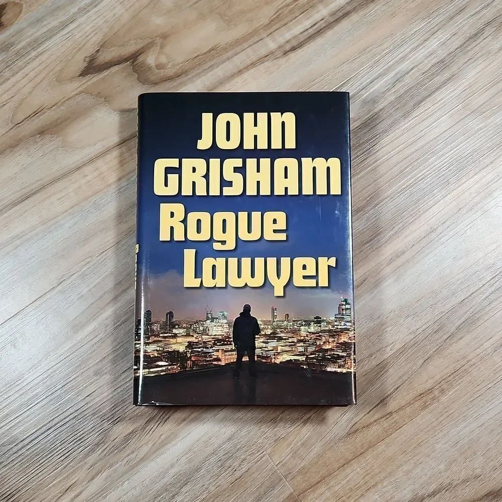 🔺️NWOT Rogue Lawyer by John Grisham Hardcover